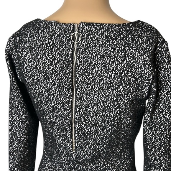 RW&CO textured sheath B&W midi dress,Sm,thick and stretchy,v neck,back zip event - Picture 4 of 10
